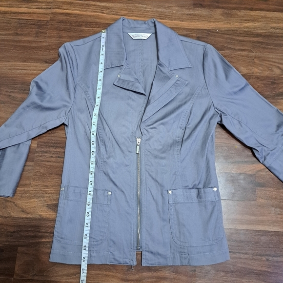 Northern Reflections |Grey v neck light jacket/blazer & woven buckles - Picture 8 of 13